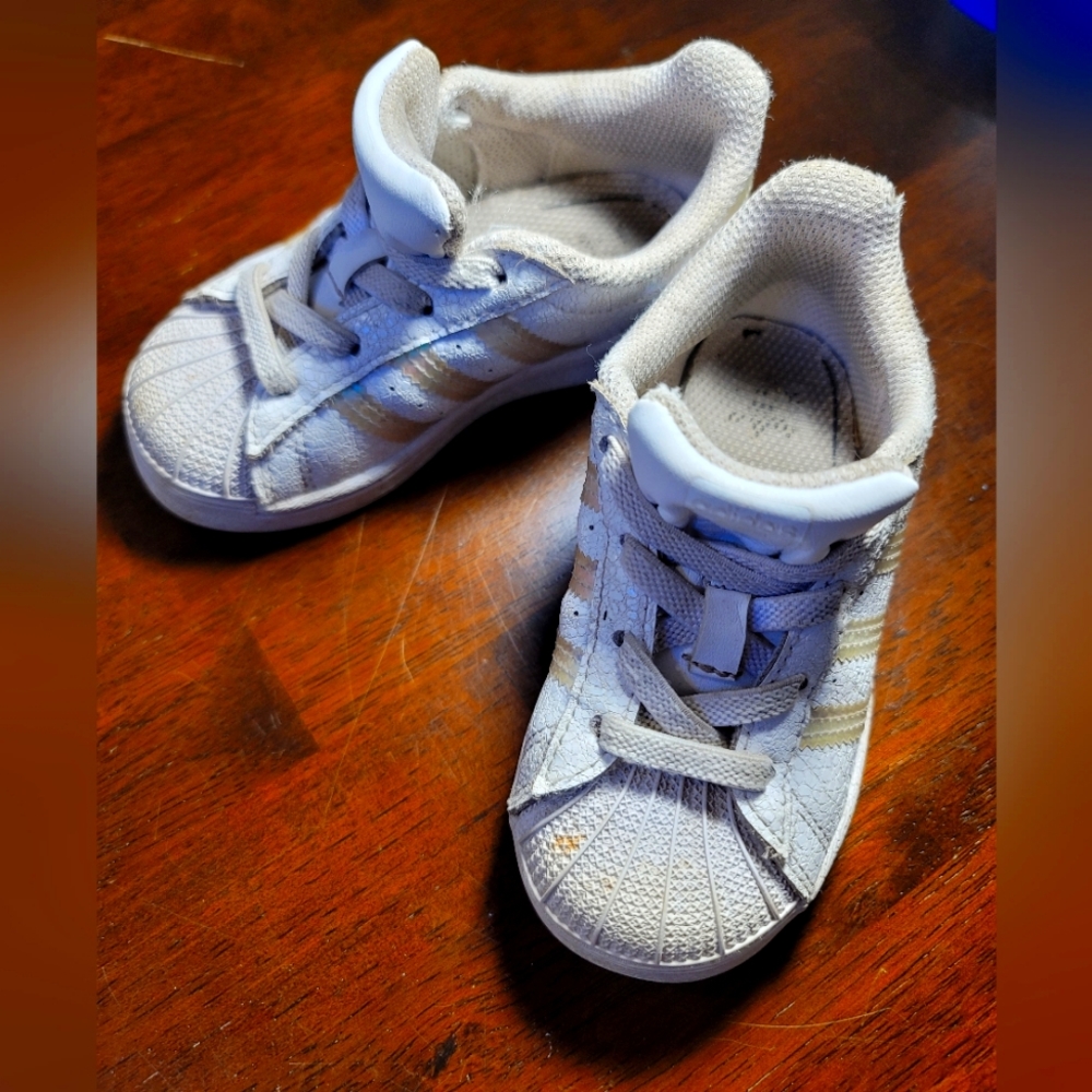 Toddler shoes